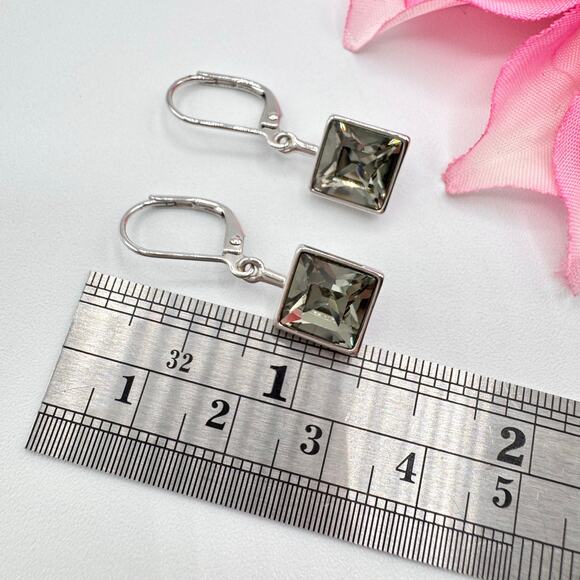 Touchstone Crystal By Swarovski Smokey Silver Tone Leverback Earrings Sparkly - Picture 14 of 14